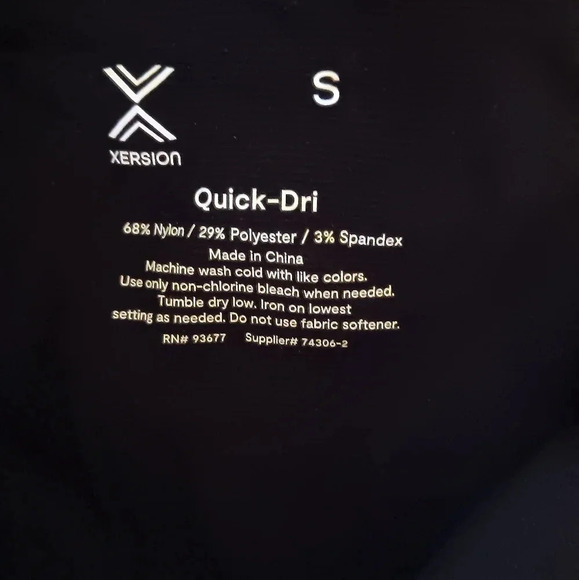 XERSION Womens NEW w/Tag Semi-Fit Long Sleeve 1/4 Zip Athletic Shirt Size S Blk - Picture 3 of 4